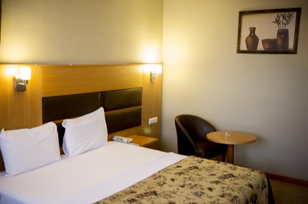 Pinar Elite Hotel Адана Номер фото